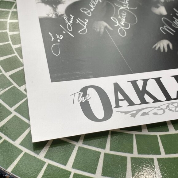 The Oakleys Signed 10x8 Photo – Dual Autographs Canadian Country Music - Picture 5 of 9